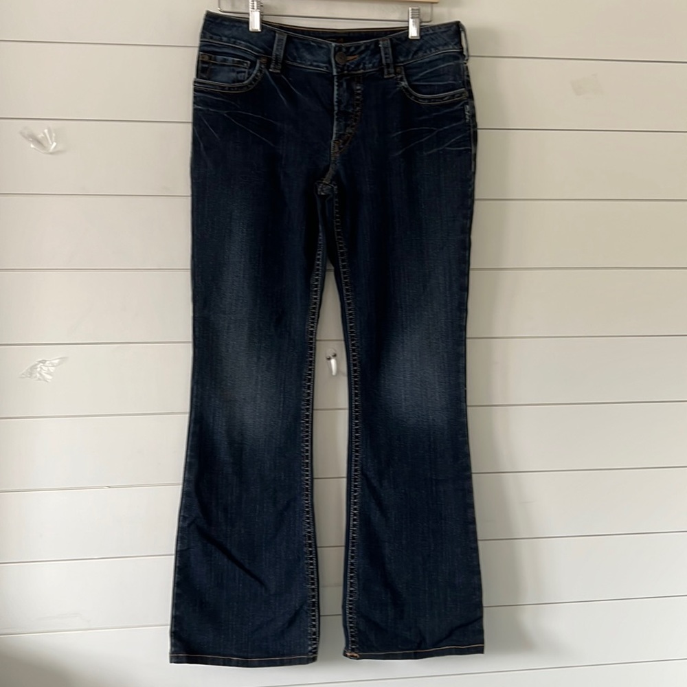 Silver W31 L 32 Suki Bootcut/Flare dark distressed Jeans